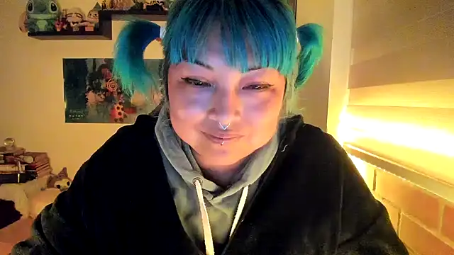 Shaddycute  online show from 02/05/26, 12:28