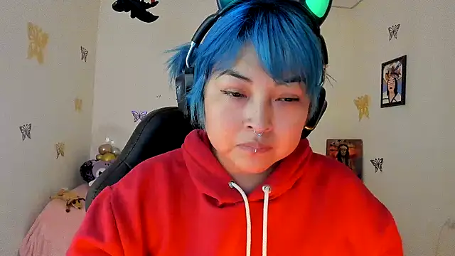 Shaddycute  online show from 09/19/25, 08:02