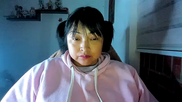 Snapshot of Shaddycute_ chatting on 08/04/26, 09:47 Shaddycute online show from 08/04/26, 09:47