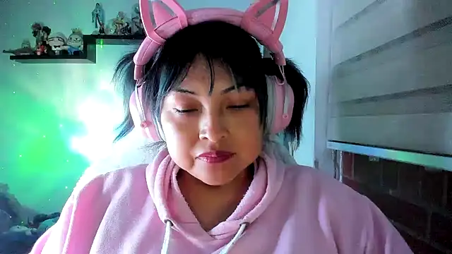 Shaddycute  online show from 06/02/26, 04:12
