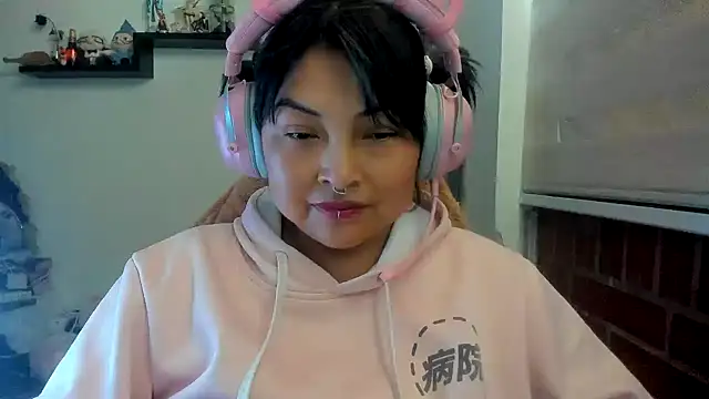 Shaddycute  online show from 04/14/26, 03:17