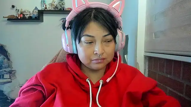Shaddycute  online show from 04/19/26, 11:44