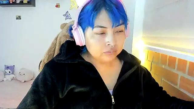 Shaddycute  online show from 10/28/25, 02:38