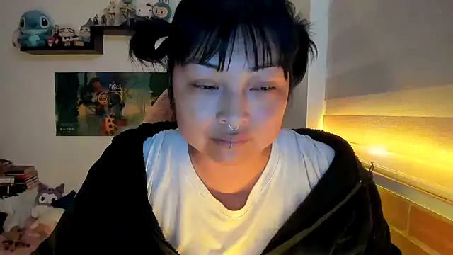 Shaddycute  online show from 02/12/26, 07:46