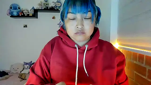 Shaddycute  online show from 12/15/25, 01:22