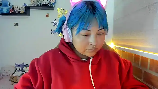 Shaddycute  online show from 12/15/25, 03:29