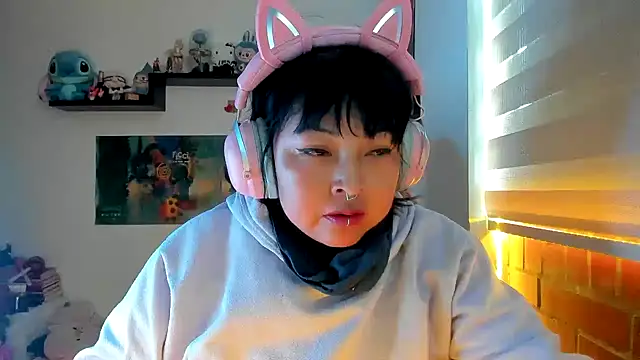 Shaddycute  online show from 02/20/26, 06:10