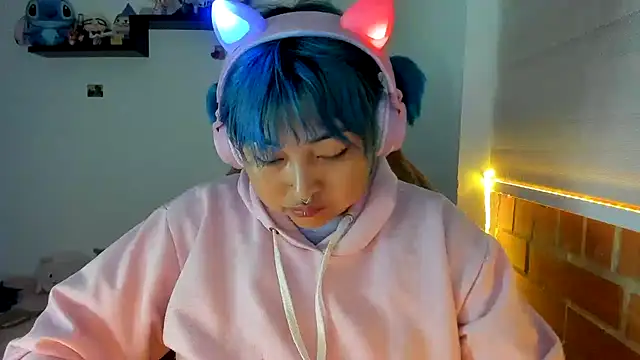 Shaddycute  online show from 12/19/25, 10:06