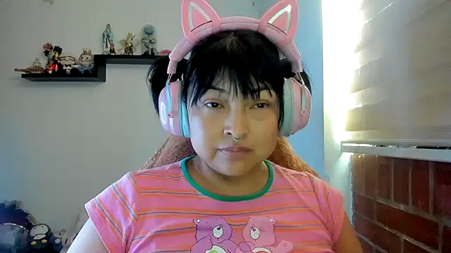 Snapshot of Shaddycute_ chatting on 06/30/26, 06:19 Shaddycute online show from 06/30/26, 06:19