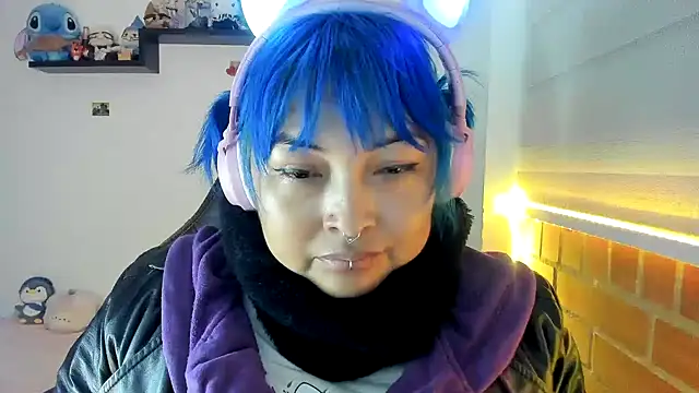 Shaddycute  online show from 11/06/25, 04:05