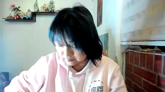 Shaddycute  online show from 05/05/26, 01:58