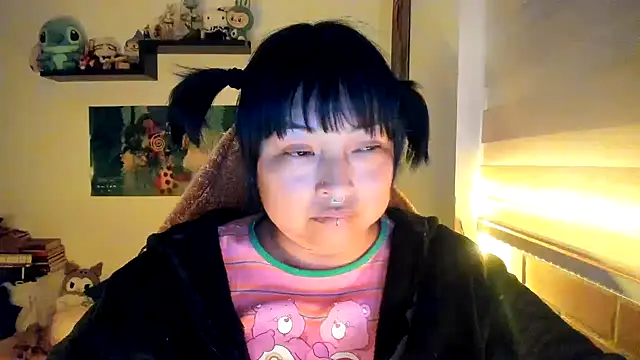 Shaddycute  online show from 02/11/26, 12:10