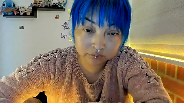 Shaddycute  online show from 11/12/25, 04:33