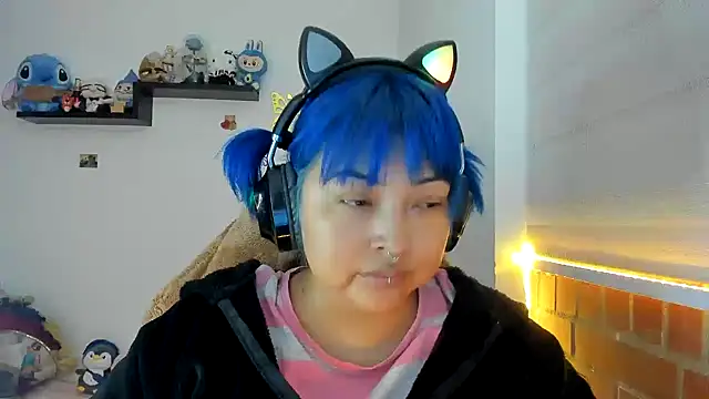 Shaddycute  online show from 10/30/25, 01:53