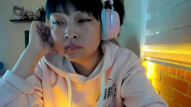 Shaddycute  online show from 02/23/26, 12:17