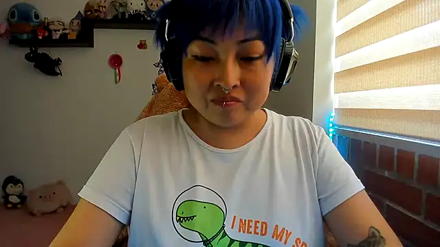 Shaddycute  online show from 10/19/25, 06:10