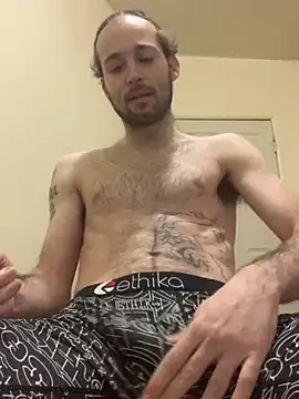 Snapshot of J3sus721 chatting on 03/03/25, 04:58 J3sus721 online show from 03/03/25, 04:58