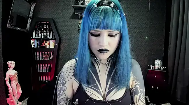 Snapshot of DimmuandDarkness chatting on 01/16/25, 03:13 DimmuandDarkness online show from 01/16/25, 03:13