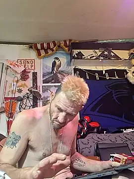 gettinit2wice online show from 10/25/25, 01:23