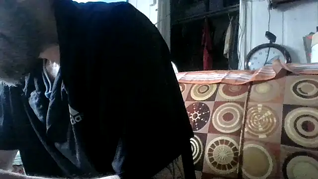 Snapshot of gettinit2wice chatting on 06/13/26, 11:45 gettinit2wice online show from 06/13/26, 11:45