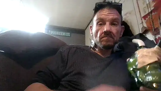 gettinit2wice online show from 10/28/25, 10:14