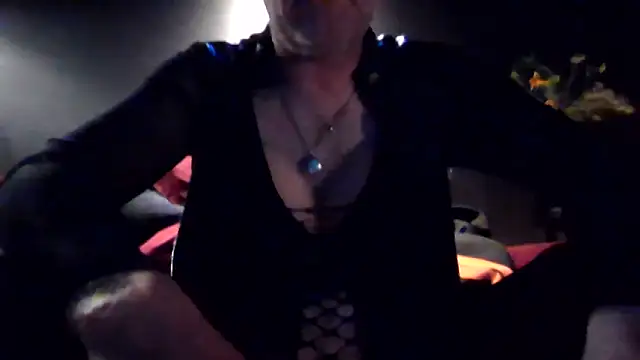 Snapshot of biffboff123 chatting on 06/16/26, 10:32 biffboff123 online show from 06/16/26, 10:32