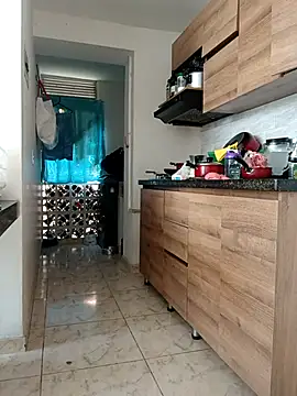 Snapshot of LEIRIS_Y_FRED_01 chatting on 11/22/25, 02:27 LEIRIS Y FRED 01 online show from 11/22/25, 02:27