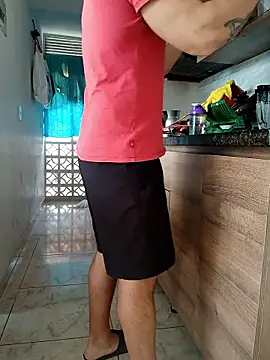 Snapshot of LEIRIS_Y_FRED_01 chatting on 10/22/25, 01:54 LEIRIS Y FRED 01 online show from 10/22/25, 01:54