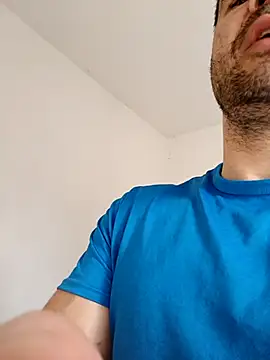 Snapshot of LEIRIS_Y_FRED_01 chatting on 11/27/25, 03:01 LEIRIS Y FRED 01 online show from 11/27/25, 03:01