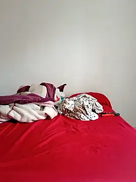 Snapshot of LEIRIS_Y_FRED_01 chatting on 02/01/26, 01:42 LEIRIS Y FRED 01 online show from 02/01/26, 01:42