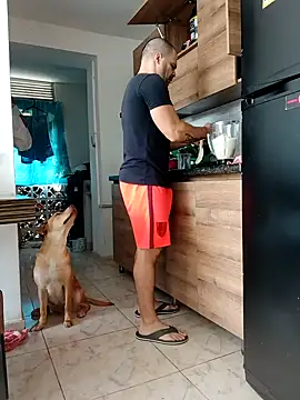 Snapshot of LEIRIS_Y_FRED_01 chatting on 12/16/25, 03:38 LEIRIS Y FRED 01 online show from 12/16/25, 03:38