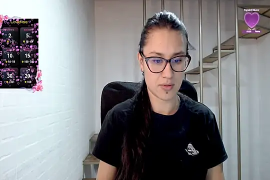 Snapshot of Jessie_Desire chatting on 02/25/26, 11:48 Jessie Desire online show from 02/25/26, 11:48