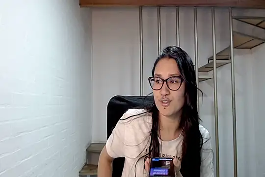 Jessie Desire online show from 11/25/25, 01:39