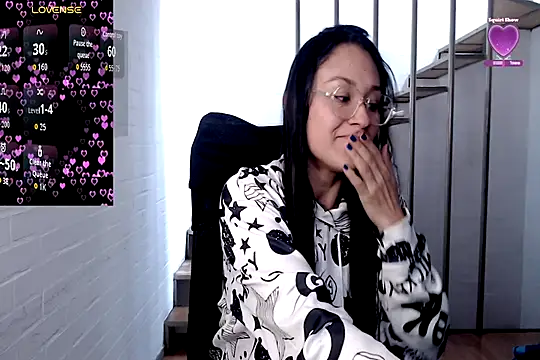 Snapshot of Jessie_Desire chatting on 10/01/25, 08:24 Jessie Desire online show from 10/01/25, 08:24