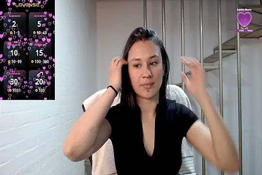 Jessie Desire online show from 11/17/25, 01:53