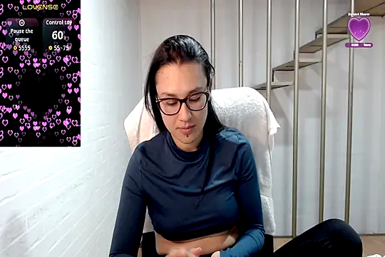 Jessie Desire online show from 11/20/25, 06:03