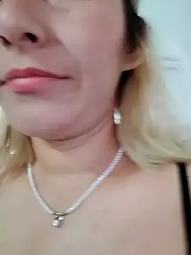 Snapshot of florecita9 chatting on 03/02/25, 06:13 florecita9 online show from 03/02/25, 06:13