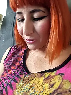 Snapshot of florecita9 chatting on 10/25/25, 06:08 florecita9 online show from 10/25/25, 06:08