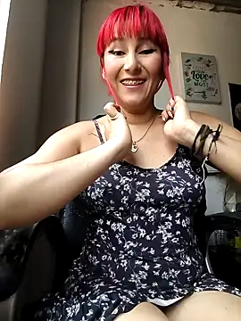 florecita9 online show from 03/28/26, 05:36