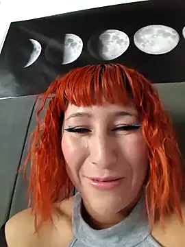 Snapshot of florecita9 chatting on 11/26/25, 05:57 florecita9 online show from 11/26/25, 05:57