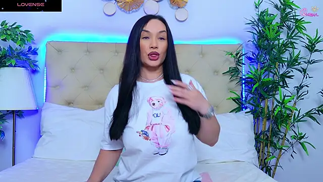 Snapshot of DaliyaArabian chatting on 06/17/26, 12:15 DaliyaArabian online show from 06/17/26, 12:15