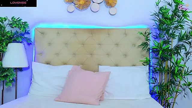 Snapshot of DaliyaArabian chatting on 05/01/26, 12:21 DaliyaArabian online show from 05/01/26, 12:21
