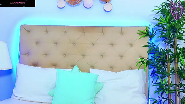 DaliyaArabian online show from 09/25/25, 12:00