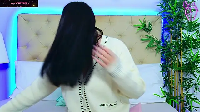 DaliyaArabian online show from 11/27/25, 12:38