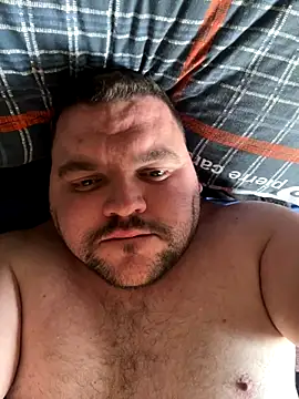 Snapshot of Mikey-HH chatting on 11/08/25, 12:31 Mikey-HH online show from 11/08/25, 12:31