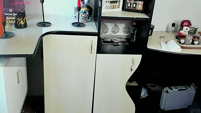 EvelynLexy online show from 04/26/26, 08:33