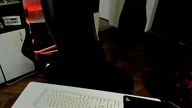 EvelynLexy online show from 11/12/25, 08:51