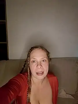 katiestevens online show from 10/28/25, 09:14