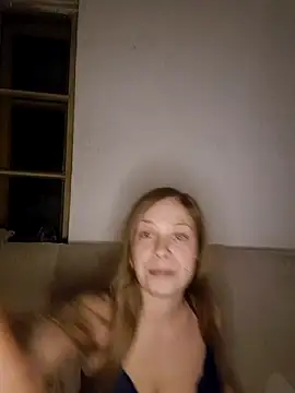 katiestevens online show from 11/21/25, 09:36