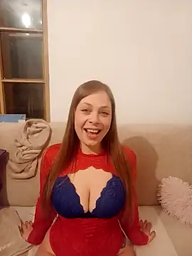 Snapshot of katiestevens chatting on 02/08/25, 09:25 katiestevens online show from 02/08/25, 09:25